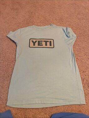 Yeti Pale Blue Logo T-Shirt (size small)
